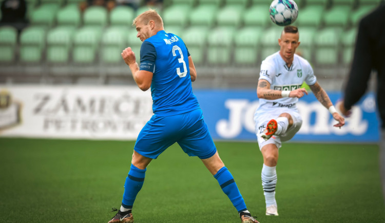 Karvinští fotbalisté rozdrtili Liberec 5:2. Slovan už pět kol nezvítězil