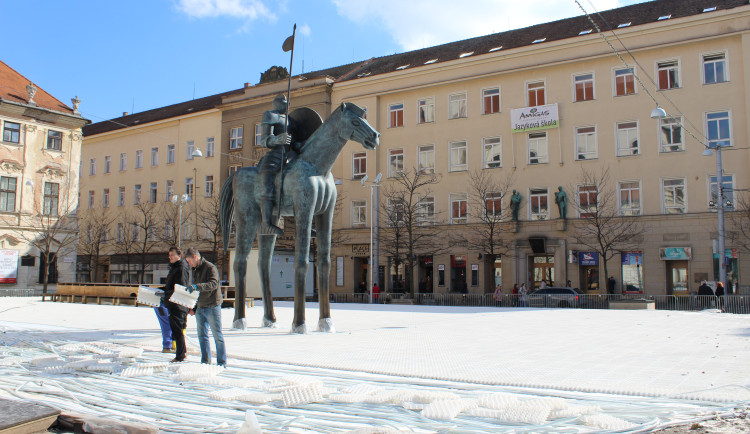 V Brně končí bruslení pod nohama Jošta. Kluziště se přesune na opravené náměstí