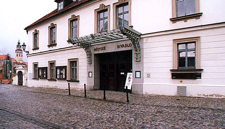 Český Krumlov vyměnil správní radu divadla, chystá audit hospodaření