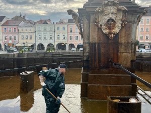 Kašnu na náměstí zazimují. Ještě předtím ji čekají restaurátorské práce