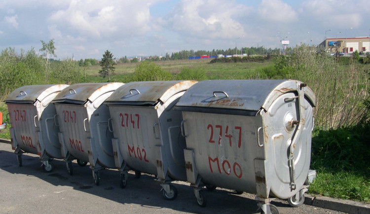 Lidé v Táboře zaplatí od ledna za svoz odpadu 960 korun. O více než dvě stovky více