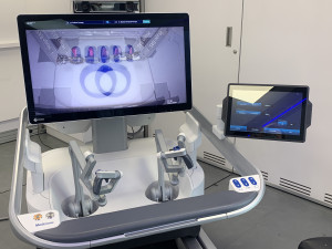České nemocnice by mohly začít využívat nového operačního robota