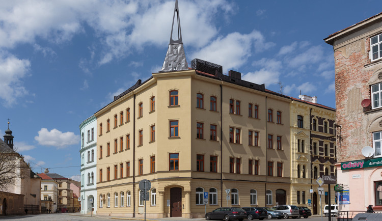 Středisko údržby dálnic, rodinný dům v Radíkově, ale i fotbalový stadion. To jsou letošní Ceny Rudolfa Eitelbergera