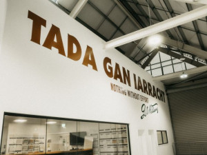 Ročně se zde vyprodukuje více než 60% světové spotřeby whiskey. Na tak malou zemi slušný výkon