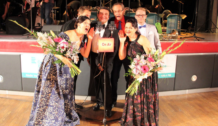 Metropol zve na výjimečné koncerty a tančírnu