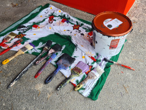 Dopravní podnik nechal konečné zastávky vylepšit graffiti