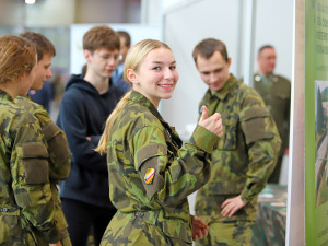 Vzdělání a řemeslo začíná 2. listopadu. Dorazí i letecká esa