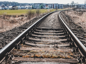 Správa železnic testovala v nových částech koridoru na jihu Čech rychlost 200 kilometrů v hodině