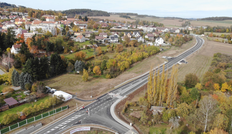 Vlachovo Březí má obchvat za 181 milionů korun, pomůže řidičům i místním