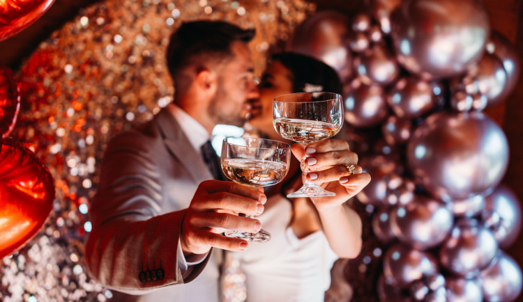 Je čas na plánování svatby? Zkuste to s Jihočeskou nevěstou a salonem Novias