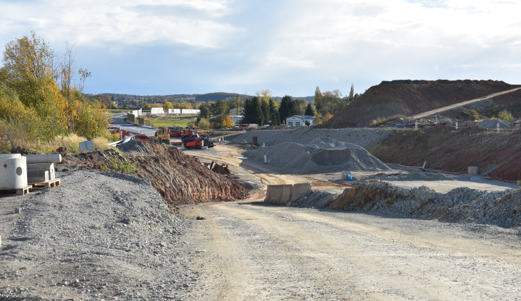 Na obou úsecích dálnice se pracuje, Severní spojka má stavební povolení