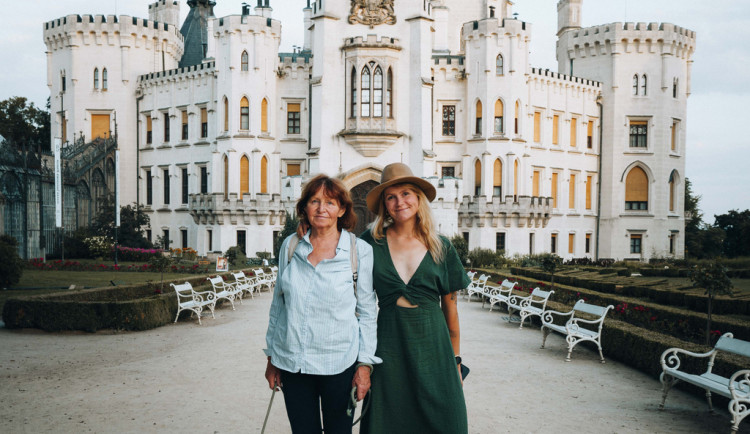 Šest známých tvůrců na sociálních sítích oslovilo přes 3 miliony uživatelů