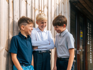 Z Příležitost, kterou kdysi dostala Romana, se všem žákům pátých tříd z jihočeského regionu nabízí na ZŠ Tomáše Šobra v Písku, kde se v sobotu 9. prosince 2023 od 9 hodin konají přijímací zkoušky nanečisto na osmileté gymnázium Open Gate.  přes školu Open