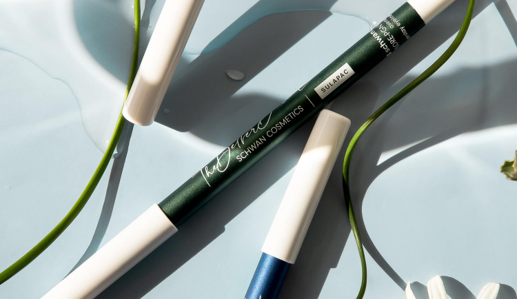 Dřevěná kosmetická tužka z Českého Krumlova je celebritou pro celý svět