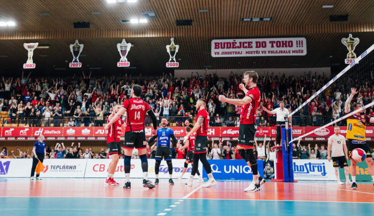 dan.kubat14@gmail.com +420774407608