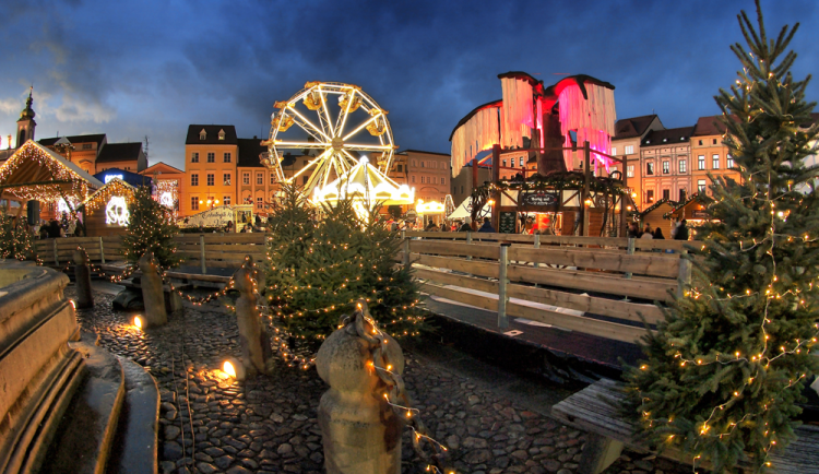 KULTURNÍ TIPY: Budějce lákají na hudební festival, koncert Mustang Bluesride i otevření kluziště