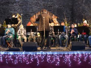 Adventní trhy pod Rumpálem krátí čekání na Vánoce