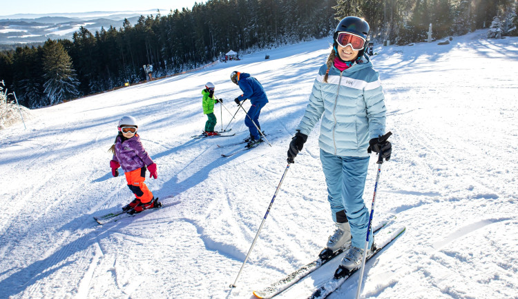Ve skiareálu Lipno o víkendu zažijete peklo, vola i tatarák na mnoho způsobů