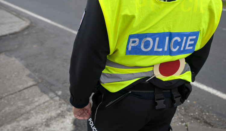 Dálnici z Prostějova na Vyškov blokovala havárie dvou nákladních vozidel. Uzavírka trvala šest hodin