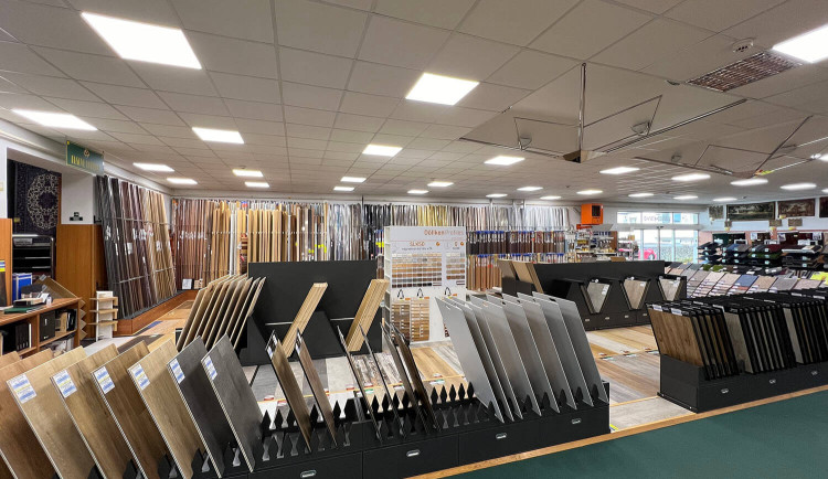 S výběrem vinylové podlahy nejlépe poradí na prodejně Koberce Strnad Lišov