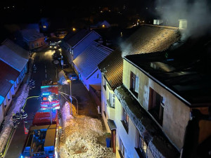 Při požáru ubytovny evakuovali 24 lidí. Někteří využili nouzové ubytování