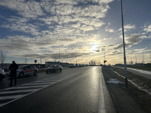 Město otevřelo propojku Máje a ulice Na Sádkách. Na protažení do Litvínovic se pracuje