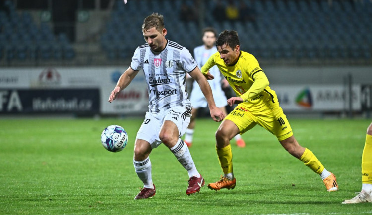 Dynamo v posledním domácím utkání roku podlehlo Votrokům