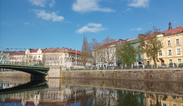 Hradec ve svých finančních plánech myslí na Miletu, Velké náměstí i na školy