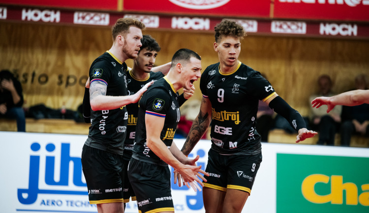 dan.kubat14@gmail.com +420774407608