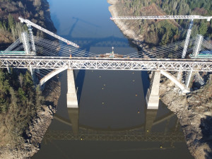 Betonáž oblouku nového mostu přes Orlík Skončila, je největší v Česku