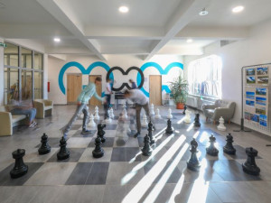 Jírovcovka: škola, která mění životy