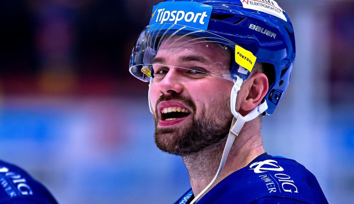 Je vidět, že jsou v týmu síla a zdravý duch, těší Milana Douderu