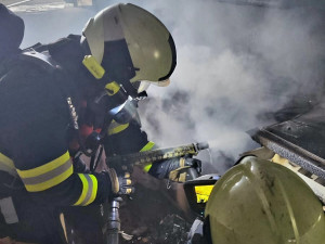 V Českých Budějovicích hořel byt. Požár vznikl kvůli troubě