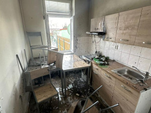 Na Rudolfovské začal hořet byt. Kvůli zapnutému sporáku