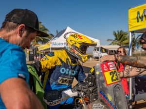VIDEO: Michek dokončil Dakar na desátém místě. Vyrovnal tak české maximum mezi motocyklisty
