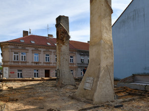 České Budějovice objektivem Milana Bindera a perem Martina Maršíka: Můžu rozbít okno?