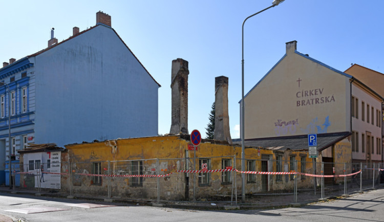 České Budějovice objektivem Milana Bindera a perem Martina Maršíka: Můžu rozbít okno?