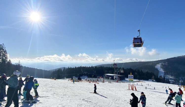V jihočeských skiareálech je až metr sněhu, na Zadově se dá běžkovat