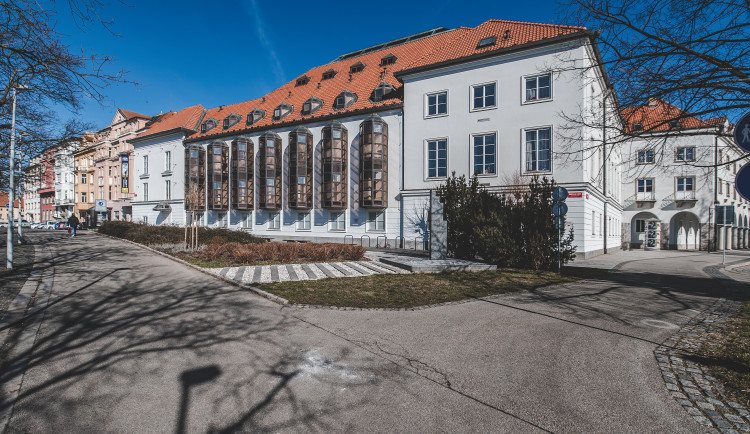 Jihočeské divadlo chystá Zelenkovu komedii Beckham i hru o gumových kachničkách