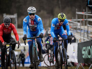 Cyklokrosaři obsadili na úvod mistrovství v Táboře šesté místo, štafety vyhráli Francouzi