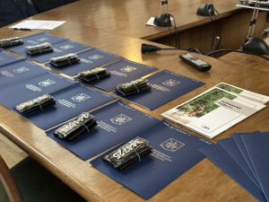 Masivní krvácení a ztráta životních funkcí. Čtveřice policistů si převzala ocenění za záchranu života