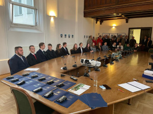 Masivní krvácení a ztráta životních funkcí. Čtveřice policistů si převzala ocenění za záchranu života