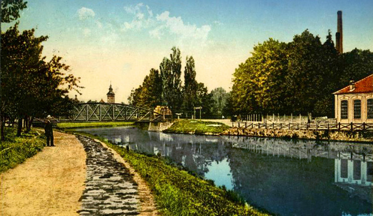 DRBNA HISTORIČKA: U Vltavy se pořádaly koňské dostihy