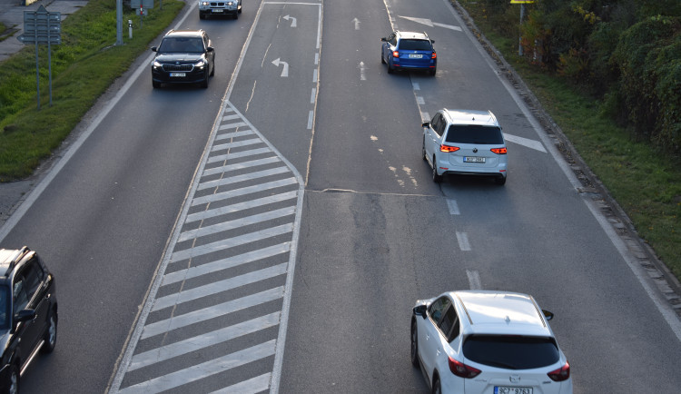 Jihočeský kraj na letošek plánuje výstavbu a opravu 60 kilometrů silnic
