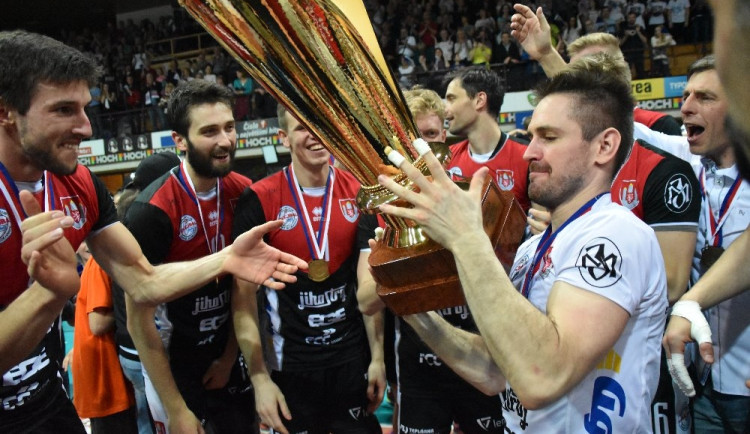 KULTURNÍ TIPY: Jihostroj vyznamená legendy. Výstaviště hostí přehlídku psů