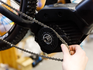 DajSport nabízí nejlevnější a nejlehčí elektrokolo Apache s pohonem Bosch