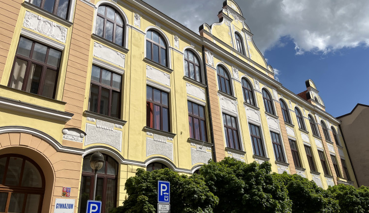 Proběhne celostátní kolo 73. ročníku Matematické olympiády