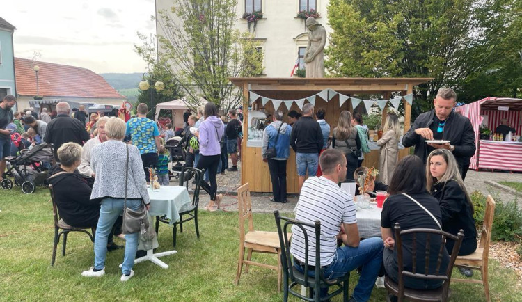 Městys Křemže zve na velikonoční Sousedské trhy