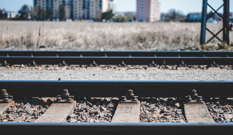 Elektrické vlaky pojedou z Vídně přes Gmünd až do Prahy