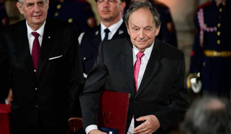 Zemřel Miloš Velemínský. Bylo mu 87 let